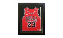 กรอบรูปโชว์เสื้อนักกีฬาบาสเก็ตบอล